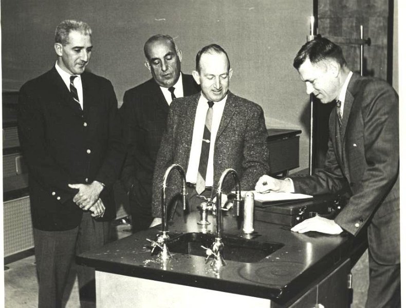 4 inspectscienceroom.jpg - Inspection of science demonstration room in building B February 8, 1968.